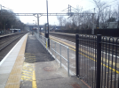 Example from the UK(Symbolic mid-platform fencing